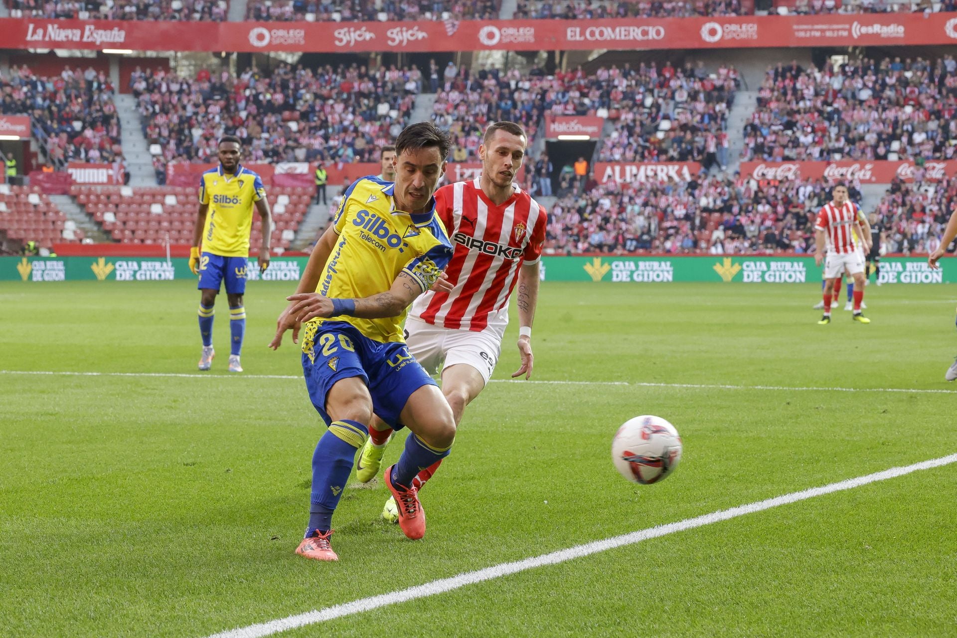 Fotos: Las mejores jugadas del Sporting de Gijón-Cádiz en El Molinón ...